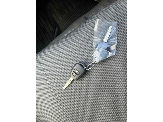 ハイエースバン ロングＤＸ　ＧＬパッケージ　全周囲カメラ　ナビ　ＴＶ　クリアランスソナー　衝突被害軽減システム　両側スライドドア　オートマチックハイビーム　オートライト　キーレスエントリー　電動格納ミラー　ＡＴ　ＵＳＢ　Ｂｌｕｅｔｏｏｔｈ（7枚目）