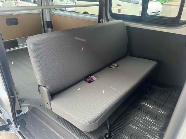 ハイエースバン ロングＤＸ　ＧＬパッケージ　全周囲カメラ　ナビ　ＴＶ　クリアランスソナー　衝突被害軽減システム　両側スライドドア　オートマチックハイビーム　オートライト　キーレスエントリー　電動格納ミラー　ＡＴ　ＵＳＢ　Ｂｌｕｅｔｏｏｔｈ（46枚目）