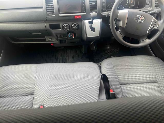 ハイエースバン ロングＤＸ　ＧＬパッケージ　全周囲カメラ　ナビ　ＴＶ　クリアランスソナー　衝突被害軽減システム　両側スライドドア　オートマチックハイビーム　オートライト　キーレスエントリー　電動格納ミラー　ＡＴ　ＵＳＢ　Ｂｌｕｅｔｏｏｔｈ（53枚目）