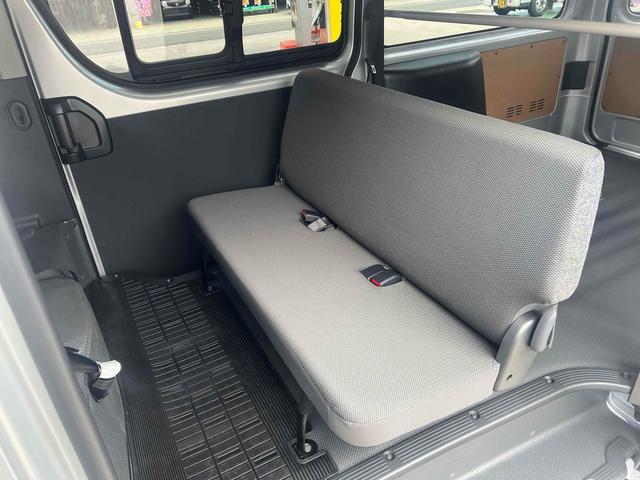 ハイエースバン ロングＤＸ　ＧＬパッケージ　全周囲カメラ　ナビ　ＴＶ　クリアランスソナー　衝突被害軽減システム　両側スライドドア　オートマチックハイビーム　オートライト　キーレスエントリー　電動格納ミラー　ＡＴ　ＵＳＢ　Ｂｌｕｅｔｏｏｔｈ（58枚目）