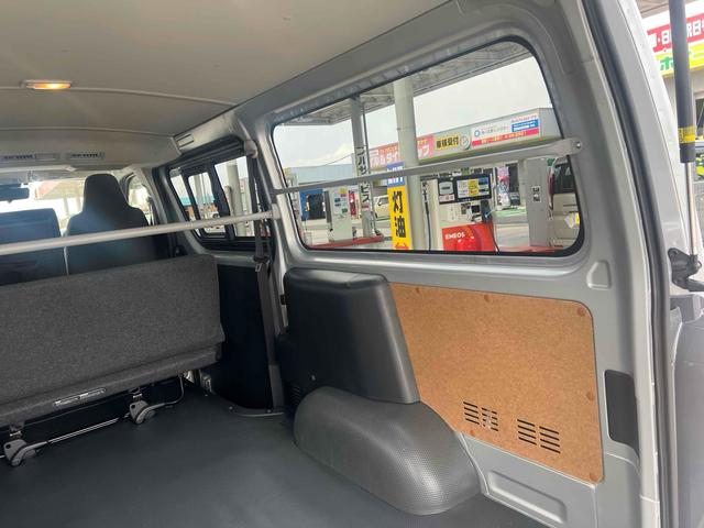 ハイエースバン ロングＤＸ　ＧＬパッケージ　全周囲カメラ　ナビ　ＴＶ　クリアランスソナー　衝突被害軽減システム　両側スライドドア　オートマチックハイビーム　オートライト　キーレスエントリー　電動格納ミラー　ＡＴ　ＵＳＢ　Ｂｌｕｅｔｏｏｔｈ（65枚目）