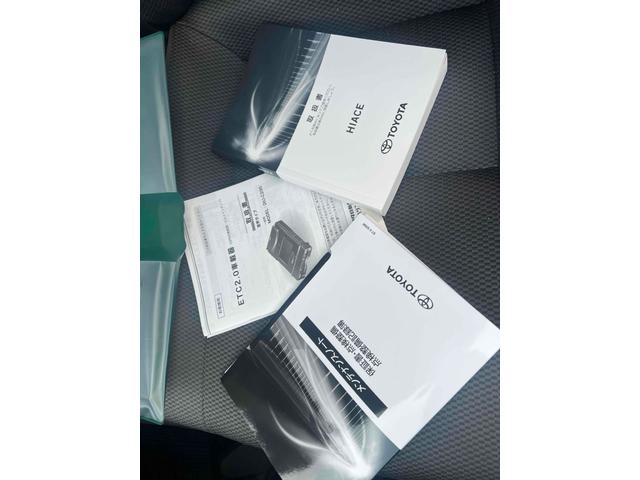 ハイエースバン ロングＤＸ　ＧＬパッケージ　全周囲カメラ　ナビ　ＴＶ　クリアランスソナー　衝突被害軽減システム　両側スライドドア　オートマチックハイビーム　オートライト　キーレスエントリー　電動格納ミラー　ＡＴ　ＵＳＢ　Ｂｌｕｅｔｏｏｔｈ（67枚目）