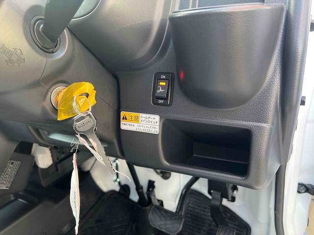 キャリイトラック 　垂直式ゲートリフター　４ＷＤ　ＡＴ　衝突被害軽減システム　クリアランスソナー　レーンアシスト　ＥＳＣ　エアコン　パワーウィンドウ　記録簿（38枚目）