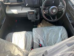 車を運転する際には運転席の存在は欠かせません。なのでしっかりとチェックしたいポイントですね。 2
