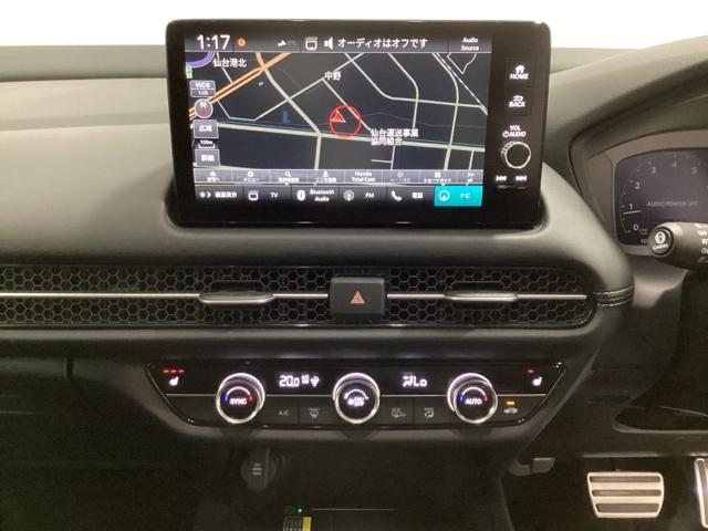 ＺＲ－Ｖ Ｚ　４ＷＤ　純正メモリーナビ　中古スタッドレスタイヤ　ドライブレコーダー前後装着＋ＥＴＣ付　当社デモカー　マルチビューカメラシステム　衝突被害軽減ブレーキ（6枚目）