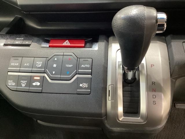 ステップワゴンスパーダ Ｚ　光触媒抗菌消臭施工済（9枚目）