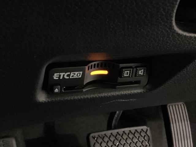 フィット ｅ：ＨＥＶホーム　純正メモリーナビ、中古スタッドレスタイヤ、ドライブレコーダー前後装着＋ＥＴＣ付　当社デモカー（16枚目）