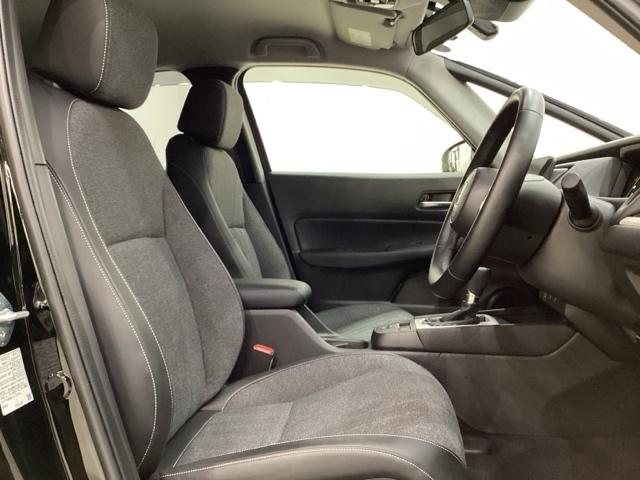 フィット ｅ：ＨＥＶホーム　純正メモリーナビ、中古スタッドレスタイヤ、ドライブレコーダー前後装着＋ＥＴＣ付　当社デモカー（20枚目）