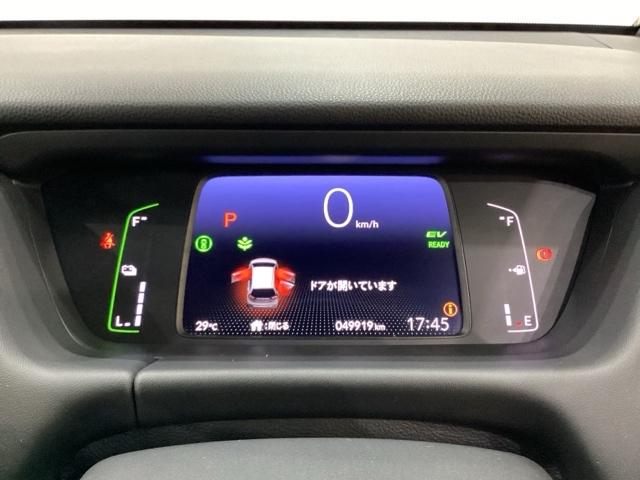 フィット ｅ：ＨＥＶホーム　４ＷＤ　純正メモリーナビ　フルセグＴＶ　バックモニター　衝突被害軽減ブレーキ　レーンキープアシスト　クルーズコントロール　スマートキー（11枚目）