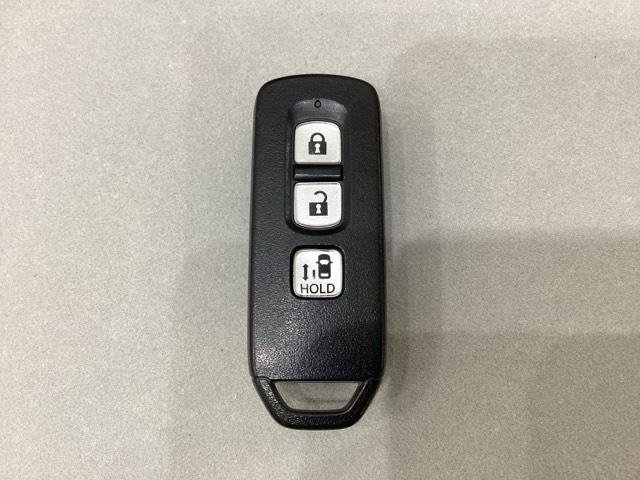 Ｎ－ＢＯＸ Ｇ・Ｌホンダセンシング　４ＷＤ　光触媒抗菌消臭施工済　左側電動スライドドア　メモリーナビ　フルセグＴＶ　ＣＤ　ＤＶＤ再生　バックカメラ　Ｂｌｕｅｔｏｏｔｈ接続　スマートキー　ベンチシート　シートヒーター　ＬＥＤヘッドライト（14枚目）