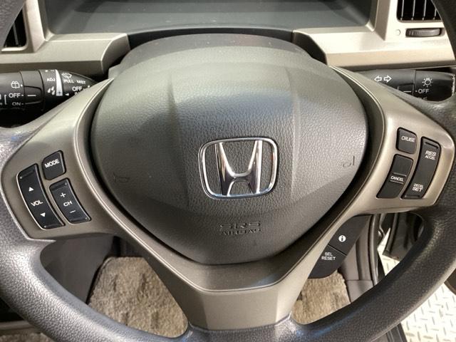 ステップワゴン Ｇコンフォートセレクション　４ＷＤ　ＥＴＣ　両側電動スライドドア　ＨＩＤ　３列シート　オートクルーズコントロール　スマートキー　光触媒抗菌消臭施工済（10枚目）