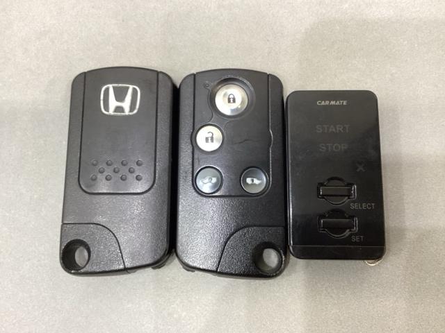 ステップワゴン Ｇコンフォートセレクション　４ＷＤ　ＥＴＣ　両側電動スライドドア　ＨＩＤ　３列シート　オートクルーズコントロール　スマートキー　光触媒抗菌消臭施工済（11枚目）