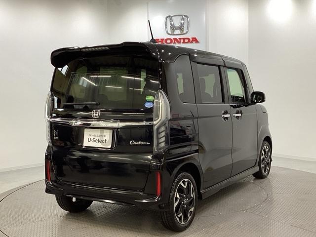 Ｎ－ＢＯＸカスタム Ｇ・Ｌターボホンダセンシング　４ＷＤ　ナビ　ＴＶ　バックカメラ　シートヒーター　衝突被害軽減システム　オートクルーズコントロール　ターボ　光触媒抗菌消臭施工済（3枚目）