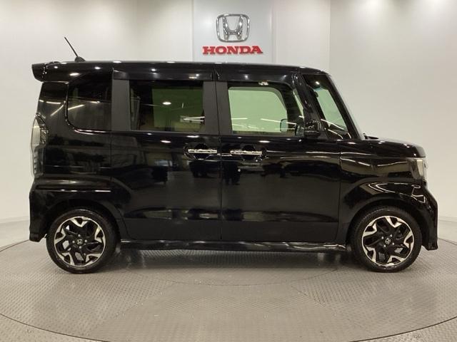 Ｎ－ＢＯＸカスタム Ｇ・Ｌターボホンダセンシング　４ＷＤ　ナビ　ＴＶ　バックカメラ　シートヒーター　衝突被害軽減システム　オートクルーズコントロール　ターボ　光触媒抗菌消臭施工済（4枚目）
