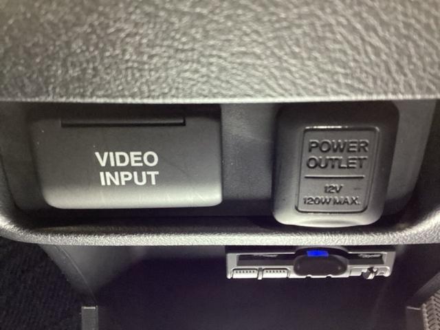ストリーム ＲＳＺＨＤＤナビパッケージ　４ＷＤ　光触媒抗菌消臭施工済　ＨＤＤナビ　ワンセグＴＶ　バックモニター　キーレス　エンジンスターター　ＥＴＣ　アルミホイール（12枚目）