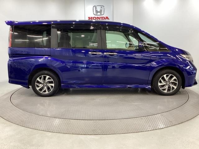 ステップワゴンスパーダ スパーダ・クールスピリットホンダセンシング　４ＷＤ　ナビ　ＴＶ　バックカメラ　衝突被害軽減システム　オートクルーズコントロール　ターボ　シートヒーター　光触媒抗菌消臭施工済（4枚目）