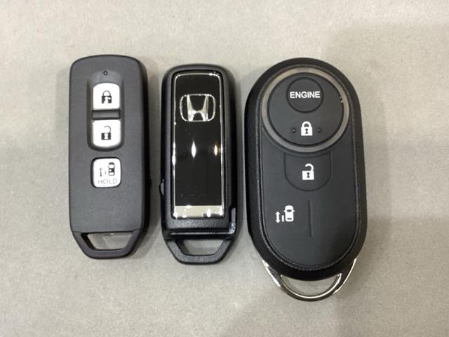 N-BOX L 4WD ナビ TV バックカメラ 衝突被害軽減システム クリアランスソナー オートクルーズコントロール リモコンエンジンスターター付 光触媒抗菌消臭施工済(14枚目)