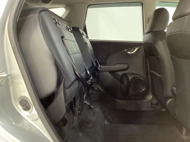 フィットシャトル １５Ｘ　純正アルミホイール　４ＷＤ　盗難防止（16枚目）