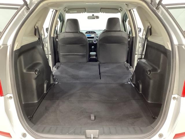 フィットシャトル １５Ｘ　純正アルミホイール　４ＷＤ　盗難防止（18枚目）