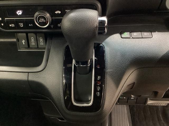 Ｎ－ＢＯＸカスタム Ｌ　エンジンスターター　純正メモリーナビ　純正アルミホイール　シートヒーター　クルーズコントロール　横滑り防止　障害物センサー　衝突軽減ブレーキ　ドライブレコーダー　バックカメラ　キーレス　４ＷＤ（8枚目）