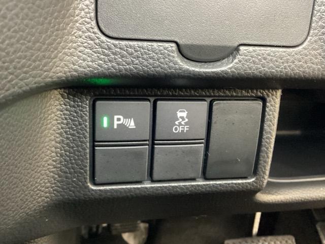 Ｎ－ＢＯＸカスタム Ｌ　エンジンスターター　純正メモリーナビ　純正アルミホイール　シートヒーター　クルーズコントロール　横滑り防止　障害物センサー　衝突軽減ブレーキ　ドライブレコーダー　バックカメラ　キーレス　４ＷＤ（16枚目）