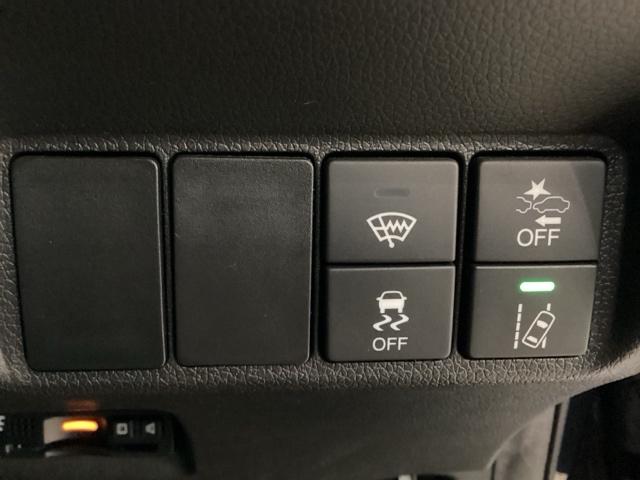 シャトル Ｇホンダセンシング　純正メモリーナビ　純正アルミホイール　いまコレ＋新品フロアマット付　ホンダセンシング　クルーズコントロール　ドライブレコーダー　衝突軽減ブレーキ　横滑り防止　バックカメラ　ＬＥＤヘッドライト　４ＷＤ（15枚目）