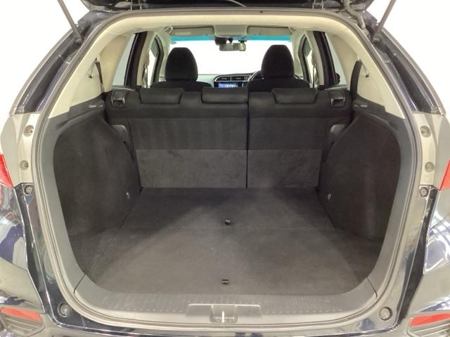 シャトル Ｇホンダセンシング　純正メモリーナビ　純正アルミホイール　いまコレ＋新品フロアマット付　ホンダセンシング　クルーズコントロール　ドライブレコーダー　衝突軽減ブレーキ　横滑り防止　バックカメラ　ＬＥＤヘッドライト　４ＷＤ（22枚目）