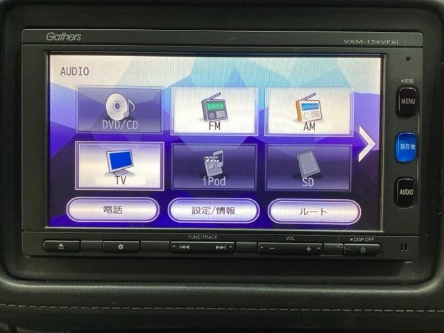 ヴェゼル Ｘ・ホンダセンシング　ＥＴＣ　エンジンスターター　純正メモリーナビ　社外アルミホイール　シートヒーター　ホンダセンシング　クルーズコントロール　横滑り防止　衝突軽減ブレーキ　バックカメラ　キーレス　４ＷＤ　ＬＥＤヘッドライ（6枚目）