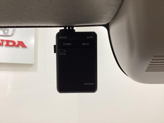 N-BOX ベースグレード 中古スタッドレスタイヤ、純正メモリーナビ、ドライブレコーダー前後装着+ETC付 当社デモカー(21枚目)