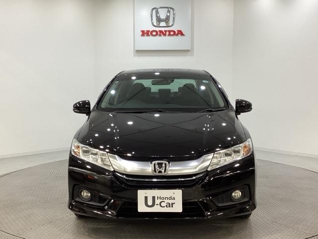 グレイス ハイブリッドEX 純正メモリーナビ 純正アルミホイール シートヒーター キーレス クルーズコントロール 衝突軽減ブレーキ 横滑り防止 バックカメラ 盗難防止 LEDヘッドライト 4WD キーレス(2枚目)