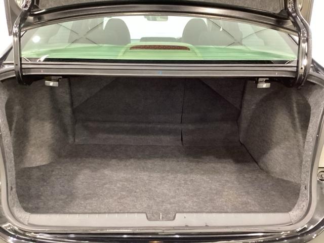 グレイス ハイブリッドEX 純正メモリーナビ 純正アルミホイール シートヒーター キーレス クルーズコントロール 衝突軽減ブレーキ 横滑り防止 バックカメラ 盗難防止 LEDヘッドライト 4WD キーレス(20枚目)