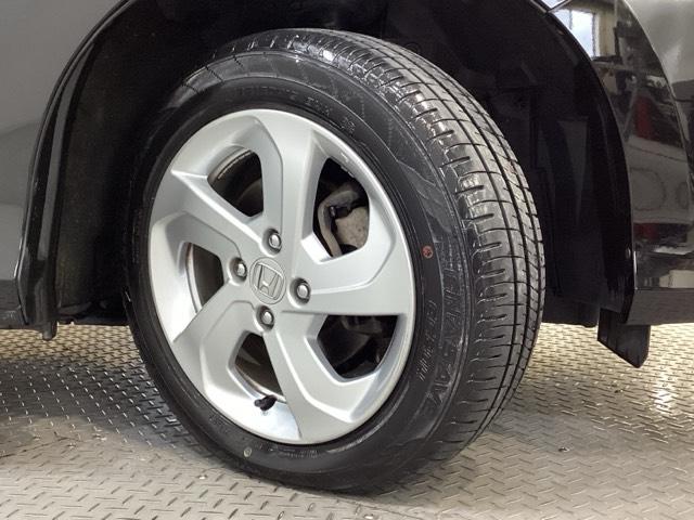 グレイス ハイブリッドEX 純正メモリーナビ 純正アルミホイール シートヒーター キーレス クルーズコントロール 衝突軽減ブレーキ 横滑り防止 バックカメラ 盗難防止 LEDヘッドライト 4WD キーレス(23枚目)