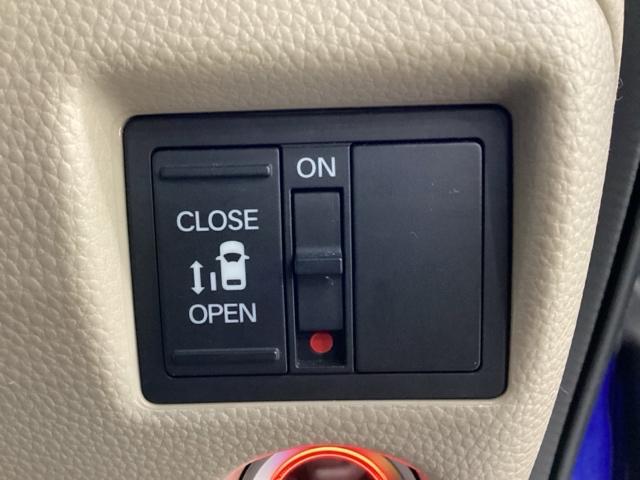 Ｎ－ＢＯＸ Ｇ・Ｌホンダセンシング　４ＷＤ　いまコレ＋新品・フロアカーペットマット付　光触媒抗菌消臭施工済　純正メモリーナビ　フルセグＴＶ　バックモニター　左側電動スライドドア（16枚目）