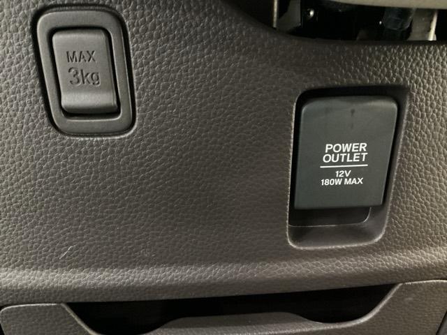 Ｎ－ＢＯＸ Ｇ・Ｌホンダセンシング　４ＷＤ　いまコレ＋新品・フロアカーペットマット付　光触媒抗菌消臭施工済　純正メモリーナビ　フルセグＴＶ　バックモニター　左側電動スライドドア（19枚目）