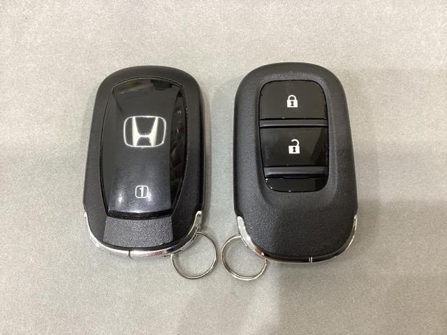 ヴェゼル ｅ：ＨＥＶＸ・ＨｕＮＴパッケージ　純正アルミホイール　純正アルミホイール　ドライブレコーダー　シートヒーター　ホンダセンシング　クルーズコントロール　衝突軽減ブレーキ　横滑り防止　障害物センサー　バックカメラ　ＬＥＤヘッドライト（18枚目）