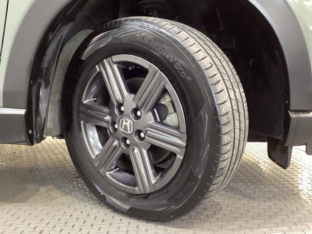 ヴェゼル ｅ：ＨＥＶＸ・ＨｕＮＴパッケージ　純正アルミホイール　純正アルミホイール　ドライブレコーダー　シートヒーター　ホンダセンシング　クルーズコントロール　衝突軽減ブレーキ　横滑り防止　障害物センサー　バックカメラ　ＬＥＤヘッドライト（29枚目）