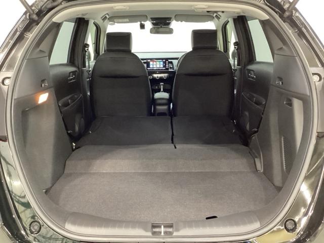 フィット ｅ：ＨＥＶホーム　純正メモリーナビ　ドライブレコーダー　キーレス　ホンダセンシング　クルーズコントロール　衝突軽減ブレーキ　横滑り防止　障害物センサー　バックカメラ　盗難防止　ＬＥＤヘッドライト　４ＷＤ（25枚目）