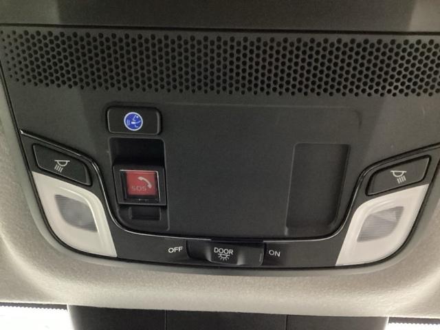 フィット ｅ：ＨＥＶホーム　純正メモリーナビ　ドライブレコーダー　キーレス　ホンダセンシング　クルーズコントロール　衝突軽減ブレーキ　横滑り防止　障害物センサー　全周囲カメラ　盗難防止　ＬＥＤヘッドライト　４ＷＤ（8枚目）