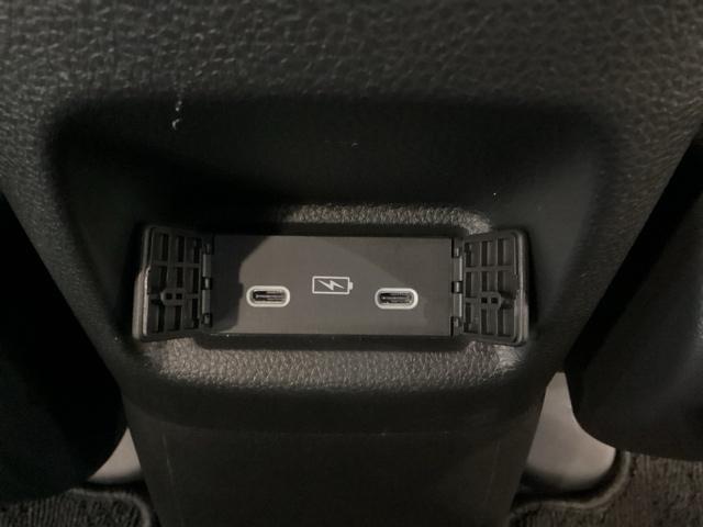 フィット ｅ：ＨＥＶホーム　純正メモリーナビ　ドライブレコーダー　キーレス　ホンダセンシング　クルーズコントロール　衝突軽減ブレーキ　横滑り防止　障害物センサー　全周囲カメラ　盗難防止　ＬＥＤヘッドライト　４ＷＤ（23枚目）