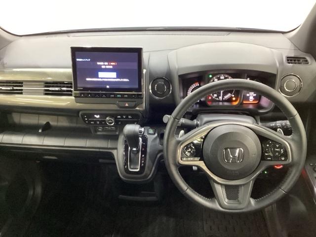 Ｎ－ＷＧＮカスタム Ｌ・ターボ　純正メモリーナビ　純正アルミホイール　　ドライブレコーダー　シートヒーター　ホンダセンシング　クルーズコントロール　衝突軽減ブレーキ　横滑り防止　障害物センサー　バックカメラ　ＬＥＤヘッドライト　４Ｗ（7枚目）