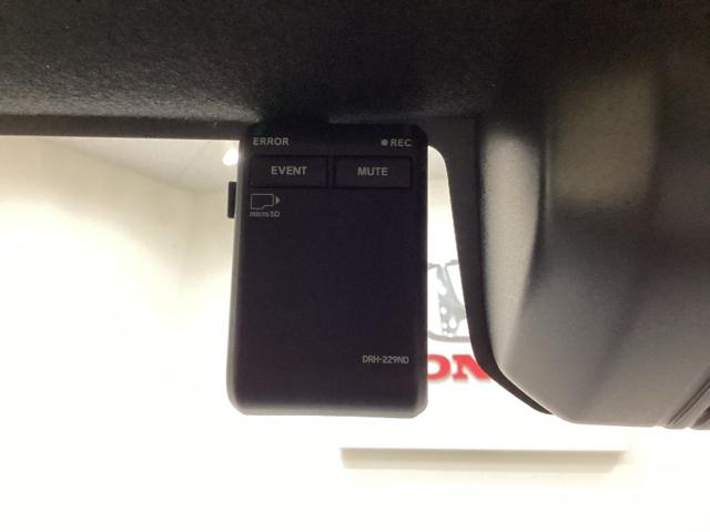 Ｎ－ＶＡＮ ファン　メモリーナビ　ドライブレコーダー　キーレス　ホンダセンシング　クルーズコントロール　衝突軽減ブレーキ　横滑り防止　障害物センサー　　バックカメラ　盗難防止　両側スライドドア　ＬＥＤヘッドライト　４ＷＤ（17枚目）