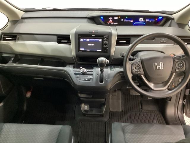 フリード+ G・ホンダセンシング 両側電動スライドドア シートヒーター キーレス ホンダセンシング クルーズコントロール 衝突軽減ブレーキ 横滑り防止 バックカメラ 盗難防止 ディスプレイオーディオ LEDヘッドライト 4WD(5枚目)