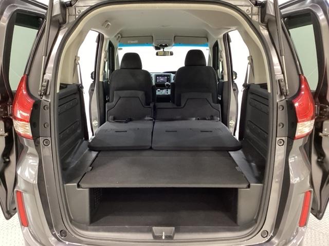 フリード+ G・ホンダセンシング 両側電動スライドドア シートヒーター キーレス ホンダセンシング クルーズコントロール 衝突軽減ブレーキ 横滑り防止 バックカメラ 盗難防止 ディスプレイオーディオ LEDヘッドライト 4WD(21枚目)