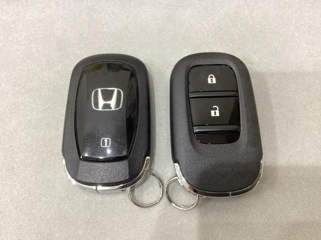 シビック e:HEVEX 純正CONNECTディスプレー 純正アルミホイール ドライブレコーダー シートヒーター 電動シート サンルーフ ホンダセンシング クルーズコントロール 衝突軽減ブレーキ 横滑り防止 バックカメラ(16枚目)