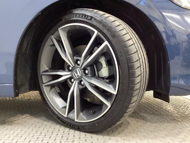 シビック e:HEVEX 純正CONNECTディスプレー 純正アルミホイール ドライブレコーダー シートヒーター 電動シート サンルーフ ホンダセンシング クルーズコントロール 衝突軽減ブレーキ 横滑り防止 バックカメラ(29枚目)