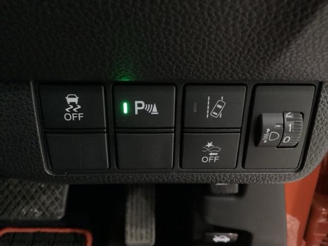 Ｎ－ＯＮＥ ＲＳ　純正アルミホイール　シートヒーター　いまコレ＋新品フロアマット付　ホンダセンシング　クルーズコントロール　衝突軽減ブレーキ　横滑り防止　障害物センサー　バックカメラ　盗難防止　ＬＥＤヘッドライト（16枚目）
