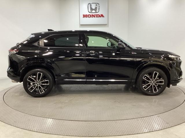 ヴェゼル e:HEVZ 純正アルミホイール ドライブレコーダー シートヒーター 電動リアゲート いまコレ+新品フロアマット付 ホンダセンシング クルーズコントロール バックカメラ LEDヘッドライト 4WD(6枚目)