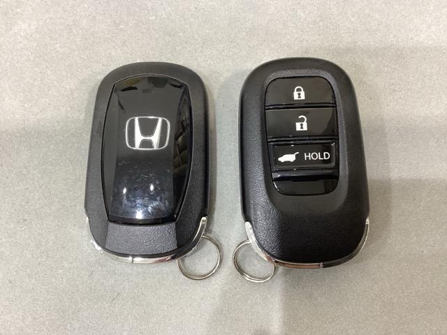 ヴェゼル e:HEVZ 純正アルミホイール ドライブレコーダー シートヒーター 電動リアゲート いまコレ+新品フロアマット付 ホンダセンシング クルーズコントロール バックカメラ LEDヘッドライト 4WD(17枚目)