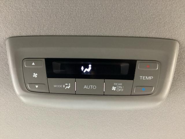 ステップワゴンスパーダ ｅ：ＨＥＶスパーダＧ・ＥＸホンダセンシング　純正メモリーナビ　純正アルミホイール　社外ドライブレコーダー　いまコレ＋新品フロアマット付　シートヒーター　両側電動スライドドア　ホンダセンシング　クルーズコントロール　バックカメラ（13枚目）