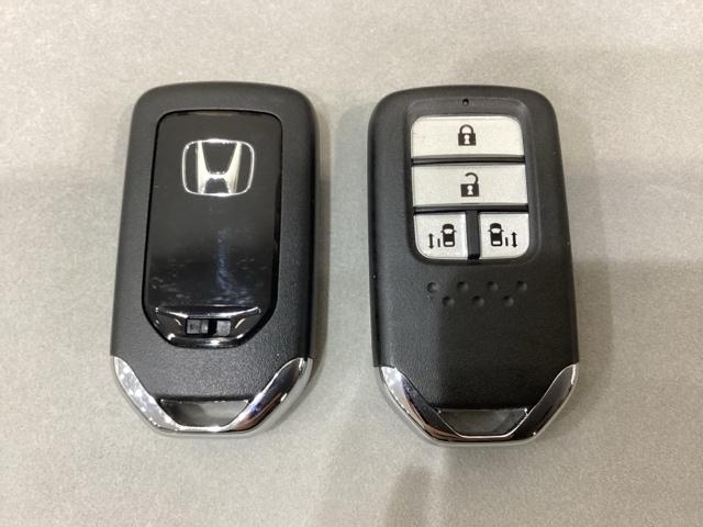 ステップワゴンスパーダ ｅ：ＨＥＶスパーダＧ・ＥＸホンダセンシング　純正メモリーナビ　純正アルミホイール　社外ドライブレコーダー　いまコレ＋新品フロアマット付　シートヒーター　両側電動スライドドア　ホンダセンシング　クルーズコントロール　バックカメラ（16枚目）